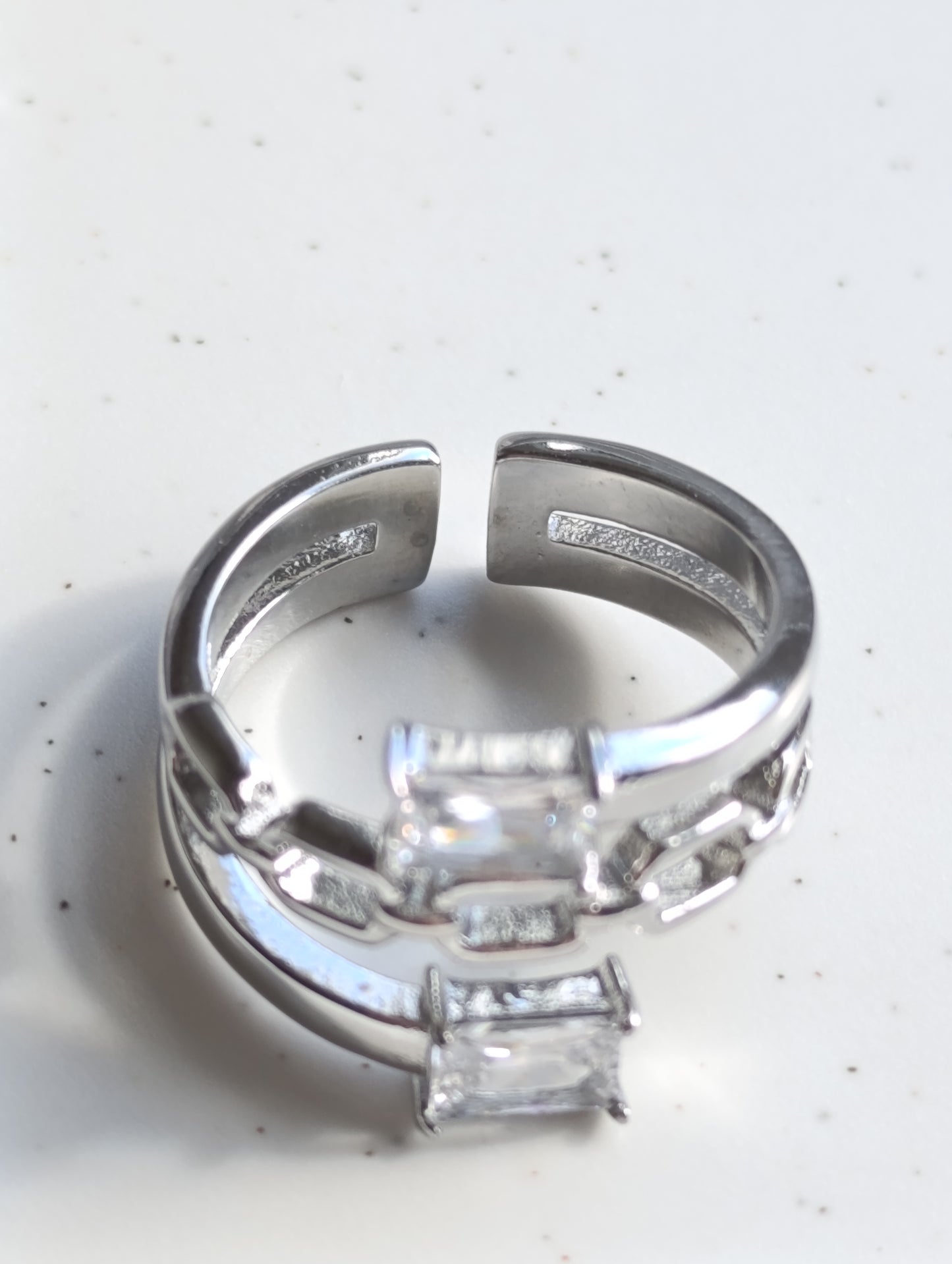 Open silver ring από ανοξείδωτο ατσάλι με crystal stones και αλυσίδα